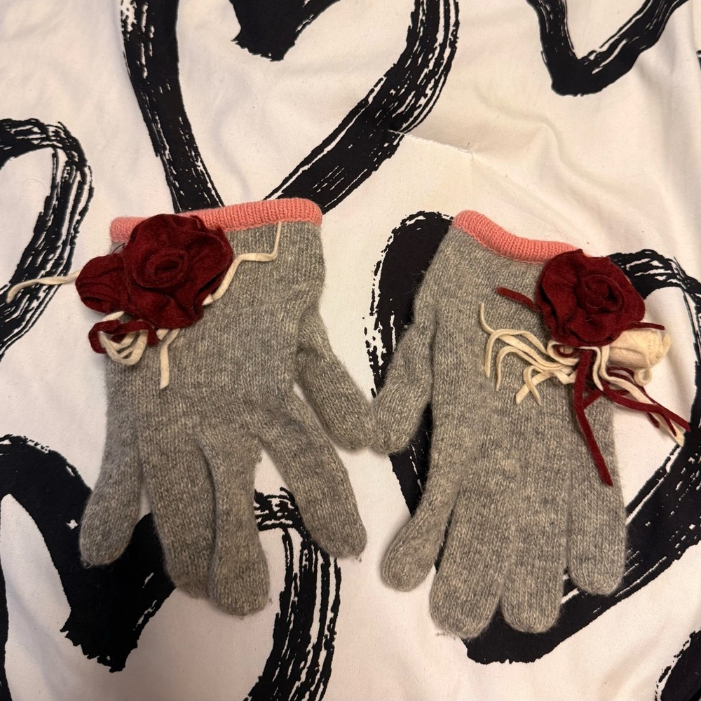 Moschino Gray Gloves with Red Floral Accent